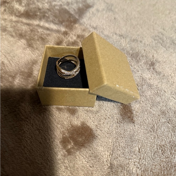 FAIRY COUPLE Women's 18K Rose Gold Plated Wide Band Ring Size 8 - Picture 3 of 7